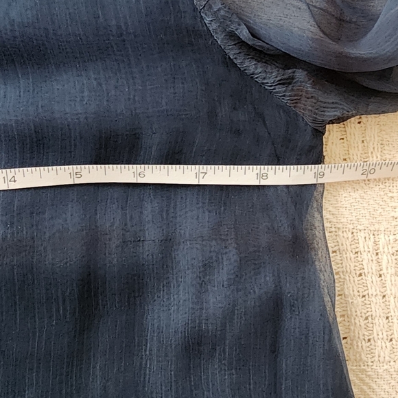 Gorgeous Novica tunic top, like new. Medium - Picture 12 of 12